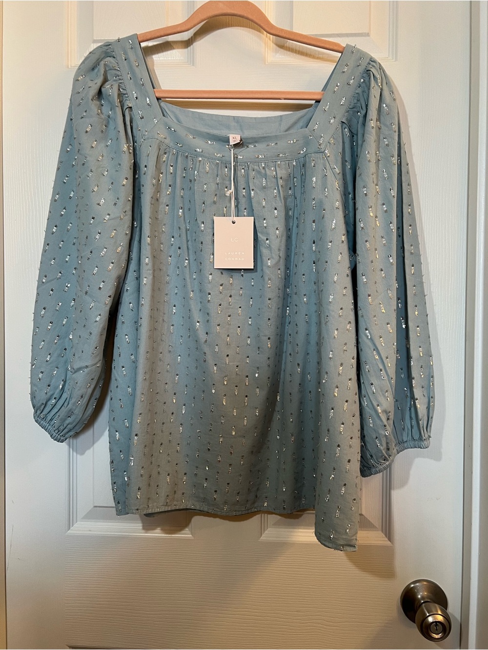 🦋 NWT LC Lauren Conrad Light Blue mystic cove Metallic Dot Blouse size xl